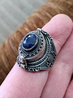 Vintage 800 Silver Genuine Sapphire Women's Poison Ring